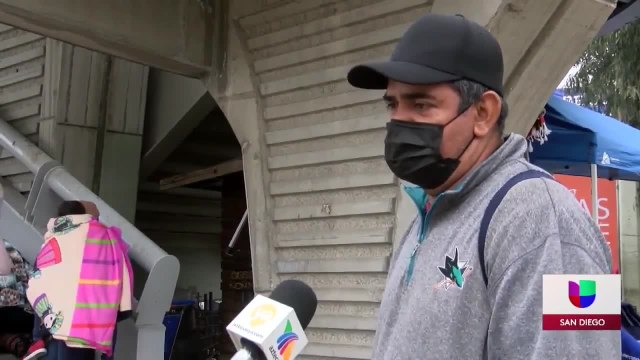 Noticias San Diego 6pm 042621 - Clip BORDER IMMIGRANTS