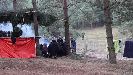 BEYAZ RUSYA - Düzensiz göçmenlerin Belarus-Polonya sınırındaki bekleyişi sürüyor
