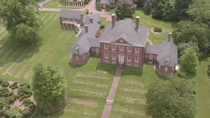 Slapping a Chateau on the Label Makes a Bottle of Wine Seem Fancier