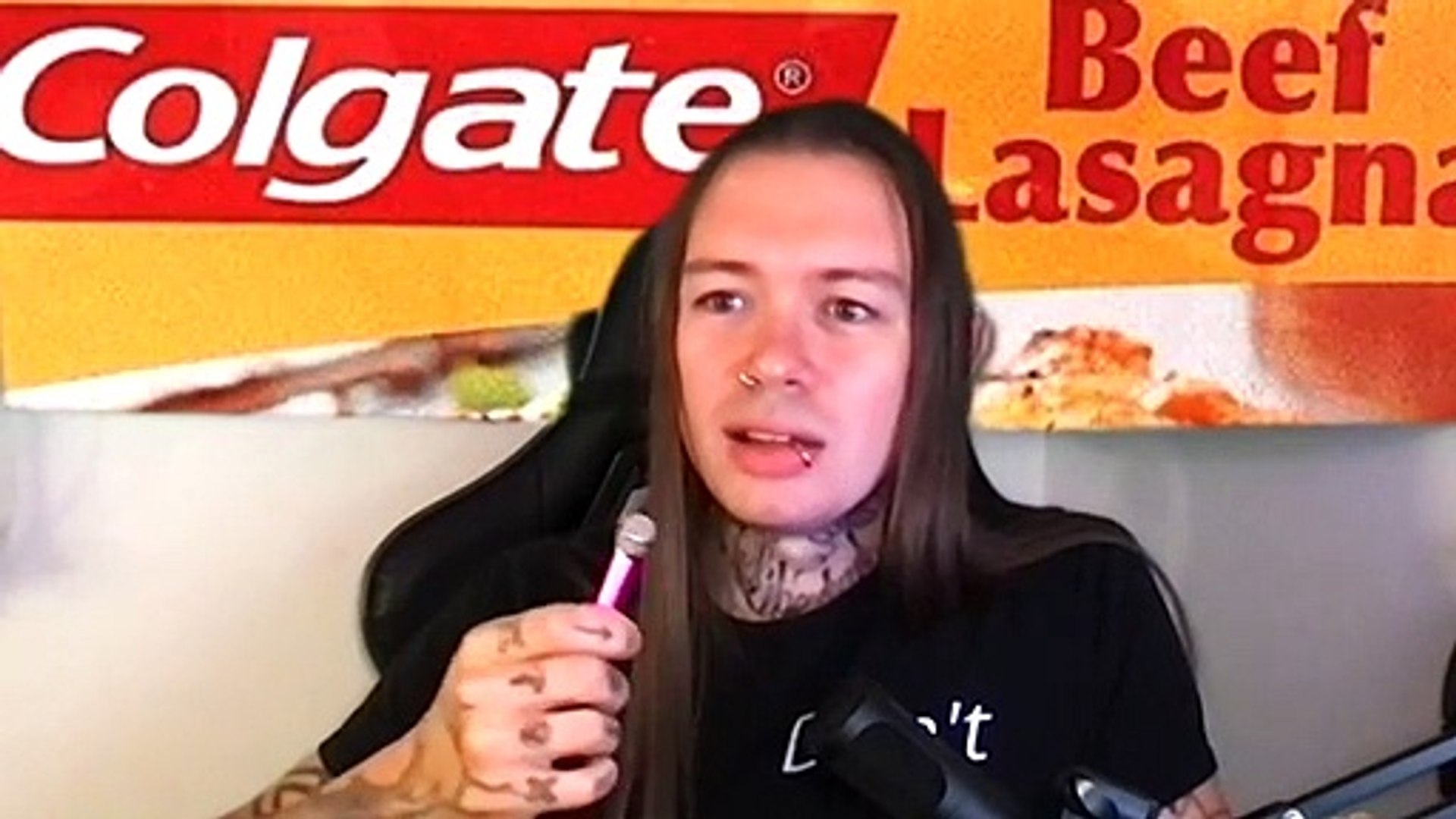 Nat's What I Reckon releases book 'Death to Jar Sauce'