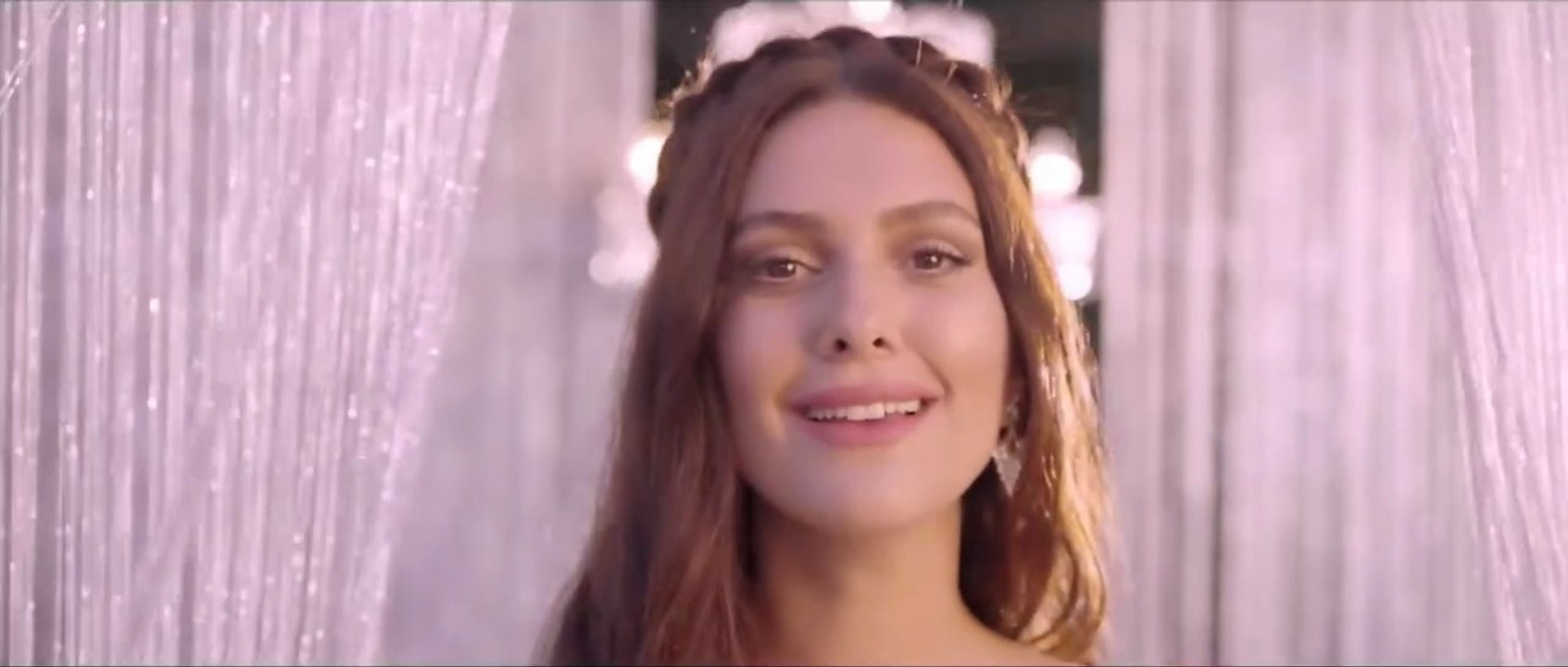 Bergüzar Korel - Kaç Yıl Geçti Aradan