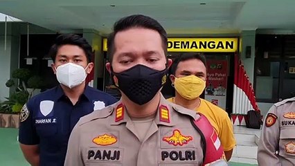 下载视频: Polisi Kembali Ringkus Pelaku Pemerasan yang Beraksi di Wisma Atlet Pademangan