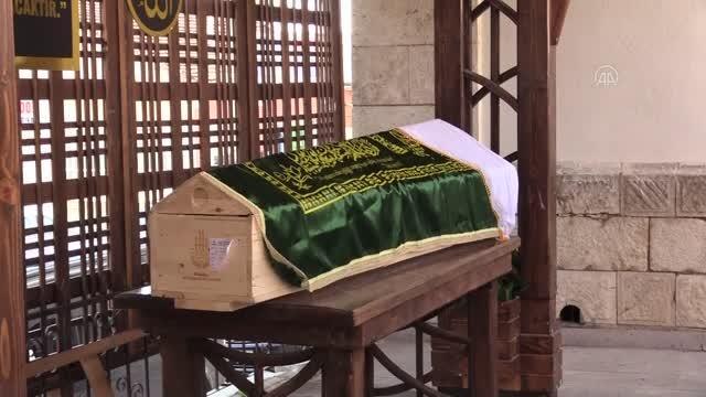 KASTAMONU - İstanbul'da eşi tarafından öldürülen kadının cenazesi toprağa verildi