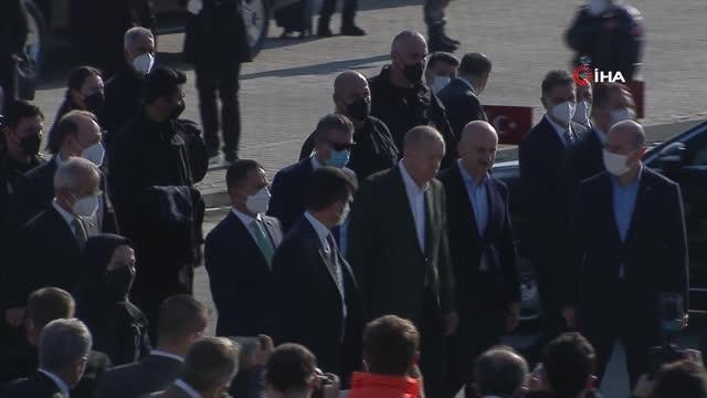 Cumhurbaşkanı Erdoğan: Muhalefetin Kanal İstanbul konusunda dünyayı tehdit etmesi, devlet yönetiminde ne kadar cahil olduklarının, bu ülkeye ne...