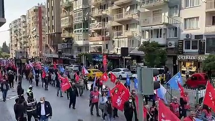 SOL Parti'nin İzmir mitinginde yürüyüş kolu alana giriyor