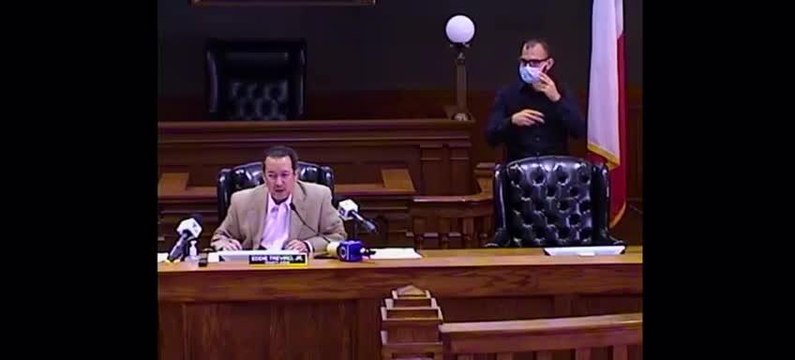 57cc153f-5832-4f3d-88b9-12b36e27d988.mov