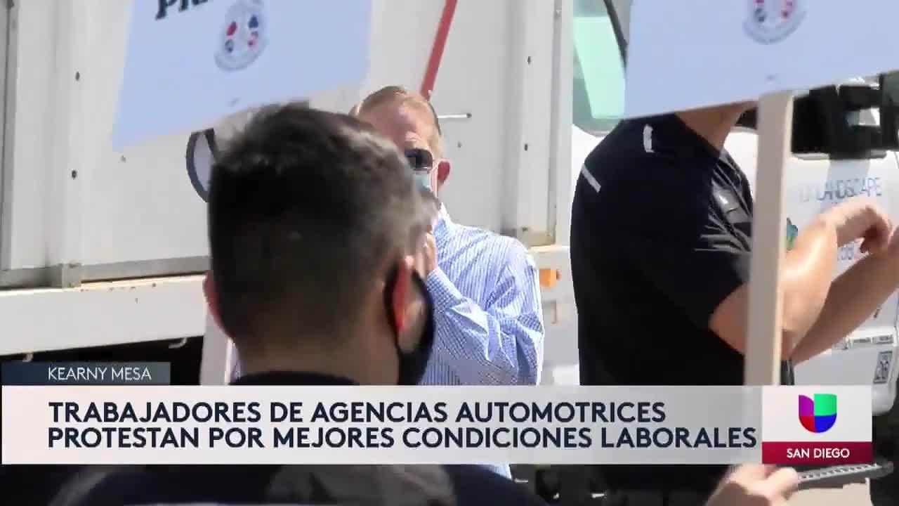 Noticias San Diego 6pm 100120 - Clip DEALERSHIP PROTEST