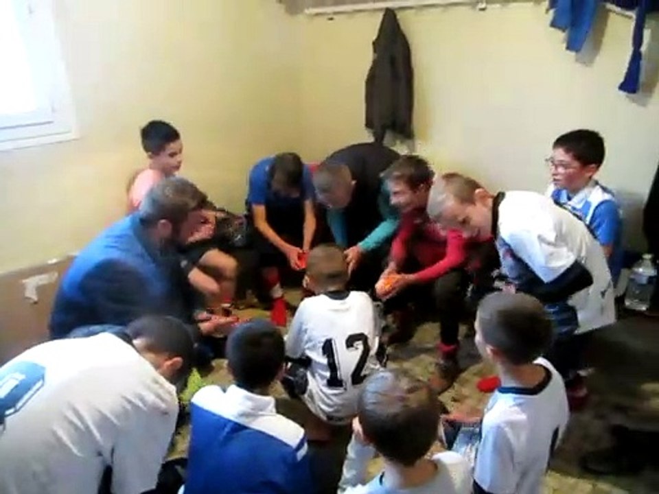 Célébration victoire ! ES Tourville / FC Neufchâtel (U13 D1 groupe A le 13/11/2021)