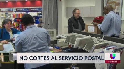 Líderes de San Diego participan en una movilización en apoyo al servicio postal