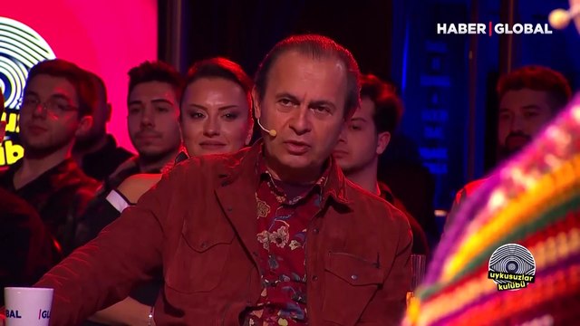 Bedük: Konserimde Ayağını Kıran Bile Oldu... Okan Bayülgen ile Uykusuzlar Kulübü