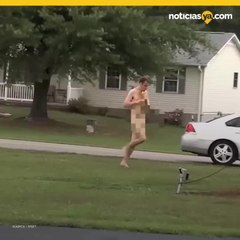 Joven mata a familia y trata de escapar desnudo