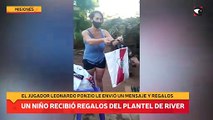 Un niño recibió regalos del plantel de River