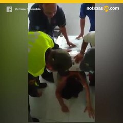 Niño queda atorado en lavadora intentando cumplir reto viral