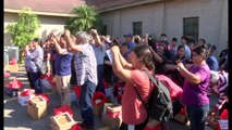 Edinburg officials distribute more than a thousand turkeys
