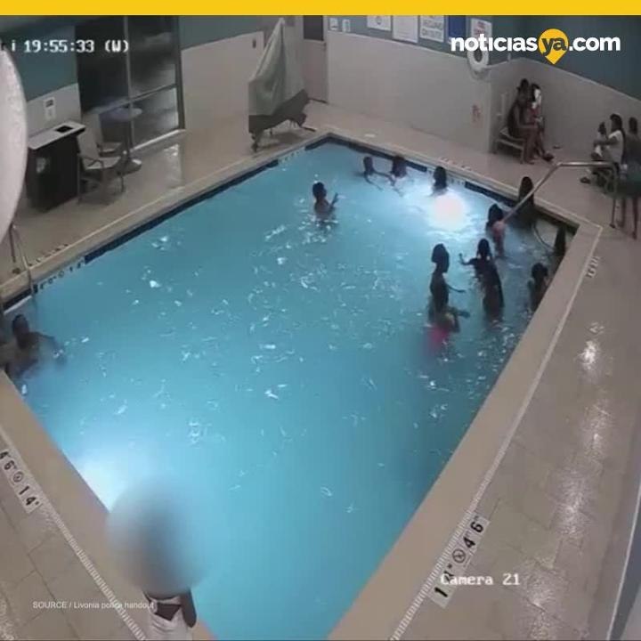 Rescate de pequeo ahogado en piscina de hotel