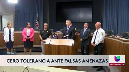 Campaña "Think Before you Post"