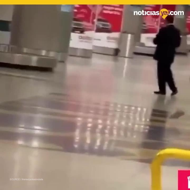 Mujer se pasea desnuda por aeropuerto