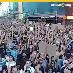 Protestan en España por sentencia corta a violadores