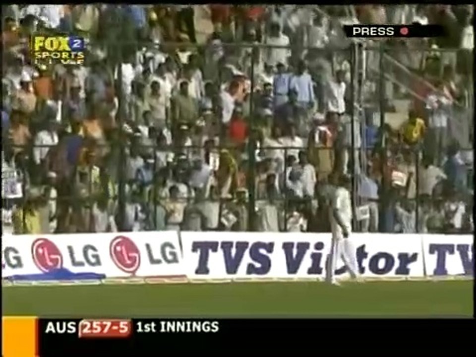 Adam Gilchrist 104 vs India 2004 1st test