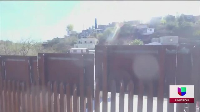 Juez frena fondos militares para el muro