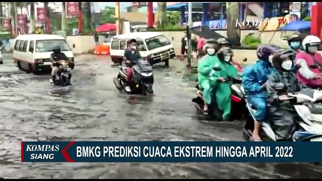 BMKG: Hujan Lebat Disertai Angin Kencang, Jawa Berstatus Siaga