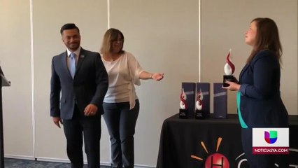 Cámara de comercio hispana otorga premio "Prestigio Hispano"