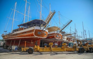 TUR TEKNELERİ KIŞ BAKIMI İÇİN KARAYA ÇIKARILIYOR