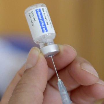 Deux nouveaux effets secondaires pourraient être liés à la vaccination Johnson & Johnson - Facebook