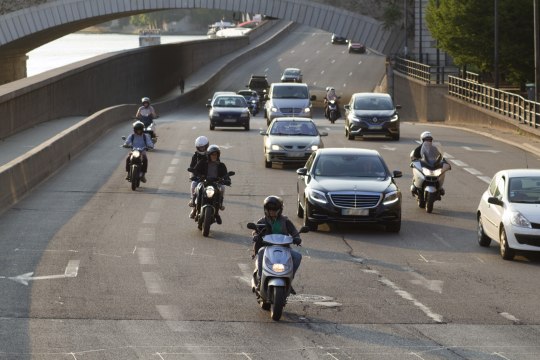 Bonne nouvelle pour les deux-roues, flashée 33 fois par le même radar… le JT Auto