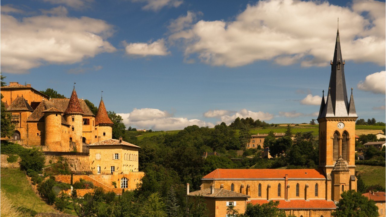 Auvergne et Rhône-Alpes : la cote des villes moyennes remonte en flèche