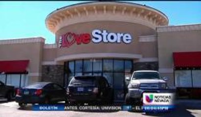 Tienda para adultos causa descontento