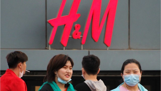 Ouïghours : la Chine va sanctionner H&M, qui n’achète plus de coton du Xinjiang !