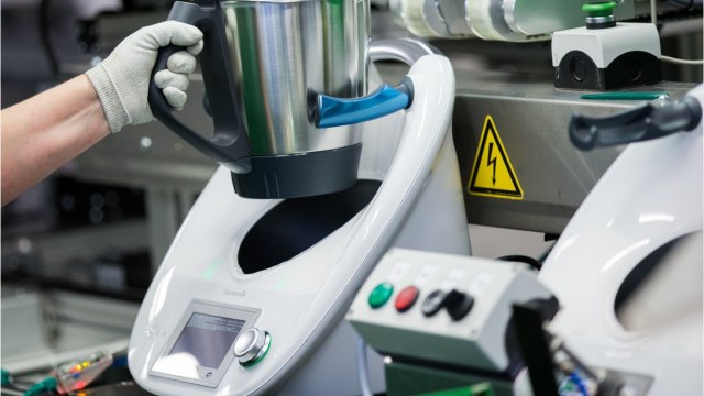 Thermomix : pannes, brûlures… ces couacs qui ternissent l’image de la star des cuisines