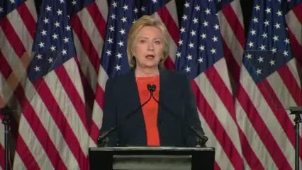 Hillary Clinton arremete contra Donald Trump