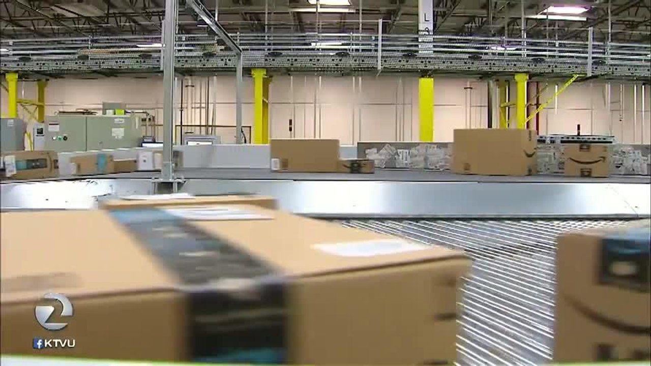 Holiday shopping craze continues day after Christmas - Story  KTVU - httpwww.ktvu.comnewsholiday-shopping-craze-continues-day-after-christmas