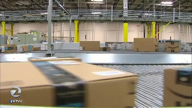 Holiday shopping craze continues day after Christmas - Story KTVU - http ktvu.comnewsholiday-shopping-craze-continues-day-after-christmas