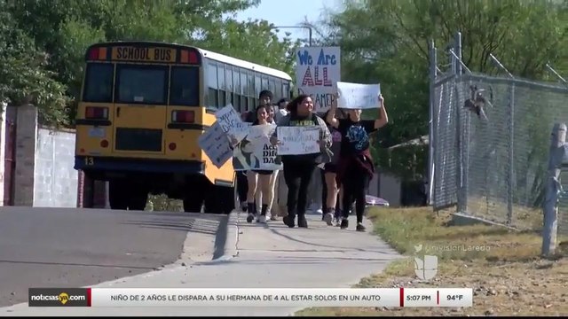 Noticias Laredo 5pm 091217 - Clip - protesta daca