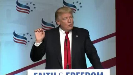 Donald Trump habla ante los cristianos conservadores