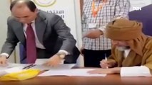 سيف الإسلام القذافي يقدم ملف ترشحه شخصيًا لمفوضية الانتخابات في ⁧‫سبها‬⁩ جنوب البلاد