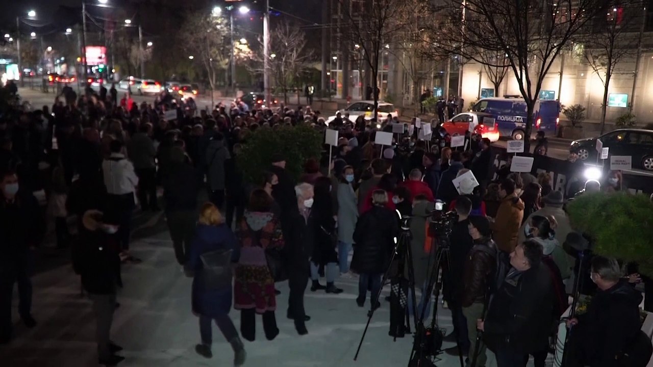 Neuer Ärger um kritisiertes Porträt: Spaltet die Mladic-Verehrung Belgrad?