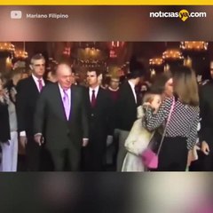 Riña entre la reina Letizia y su suegra por una foto se hace viral