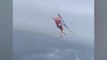 Mujer queda en el aire por 45 minutos durante vuelo en parapente