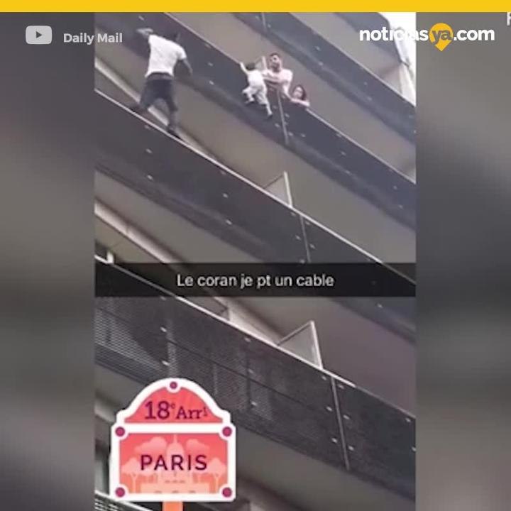 inmigrante escala edificio y salva a niño en Paris
