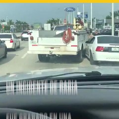 Pelea con puños y bate entre conductores se hace viral