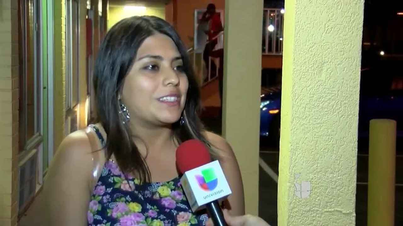 Investigan la muerte de dos personas en motel de Kissimmee