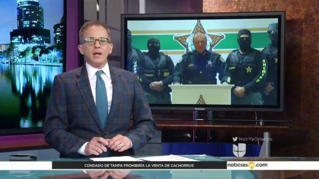 Critican Alguacil de un condado de Floroda por mensaje antidrogas