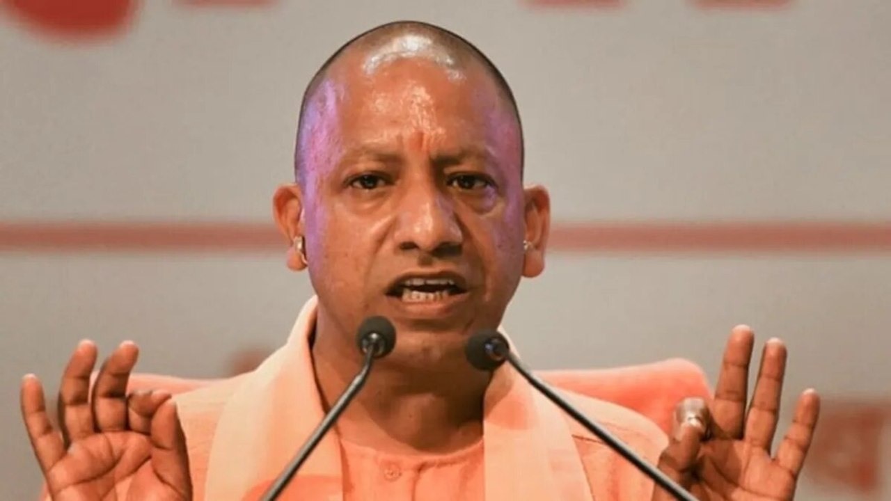 Shatak: CM Yogi attends 'Brahmin Family' Sammelan