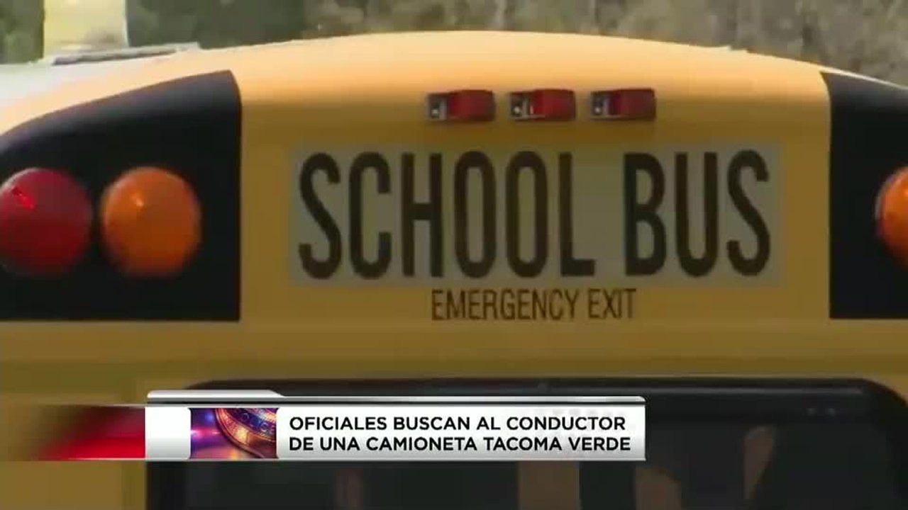 Hombre intentó atraer a dos niñas en una parada de autobús en Polk