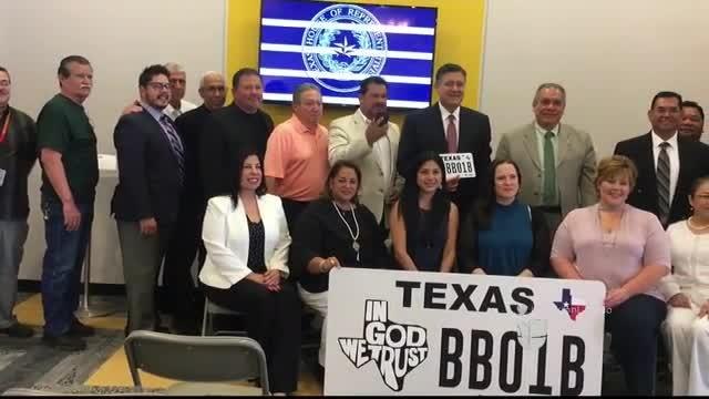 Noticias Laredo 5pm 091417 - Clip - placas