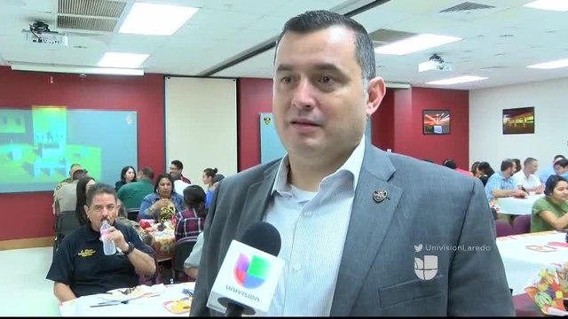 Noticias Laredo 5pm 111717 - Clip Pavo PD